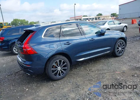 2018 Volvo Xc60 T5 Inscription z USA, uszkodzony, nr VIN YV4102RL3J1023911